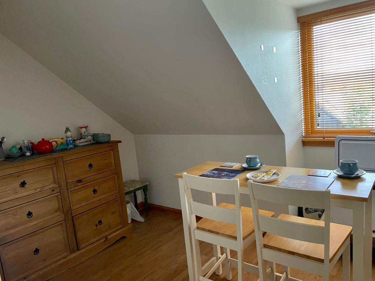 Cromdale 9 Kirk Road B&B 외부 사진