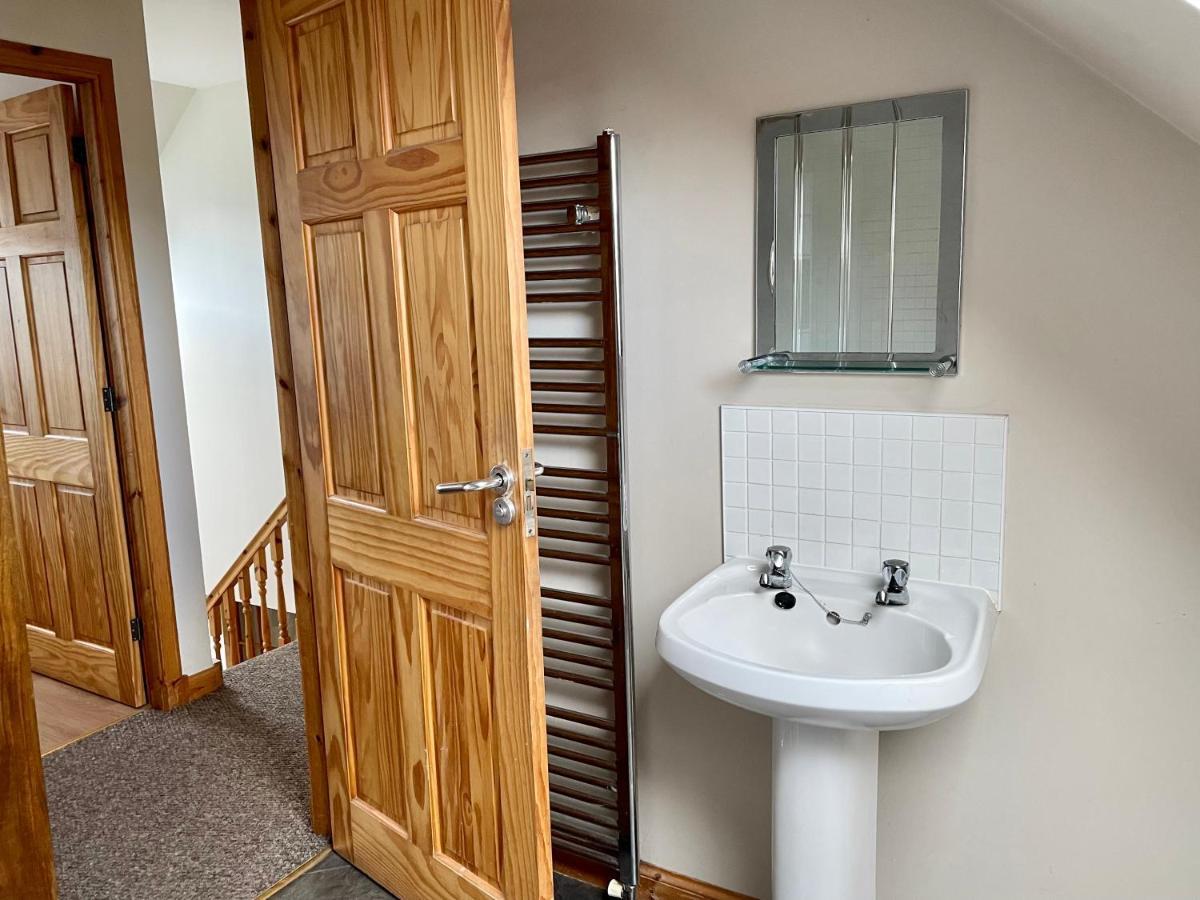 Cromdale 9 Kirk Road B&B 외부 사진